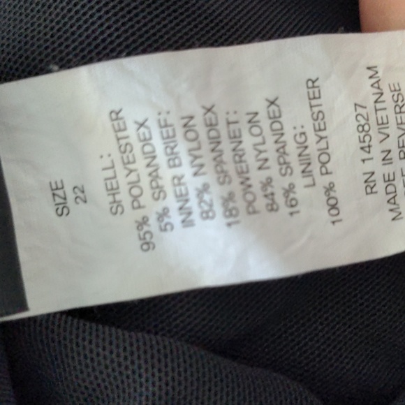 Stunning Black One Piece Swimsuit Sz 22 - Picture 7 of 8